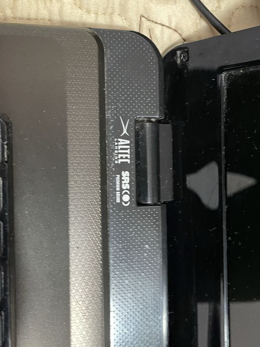 Vând Laptop asus , trebuie schimbata placa video