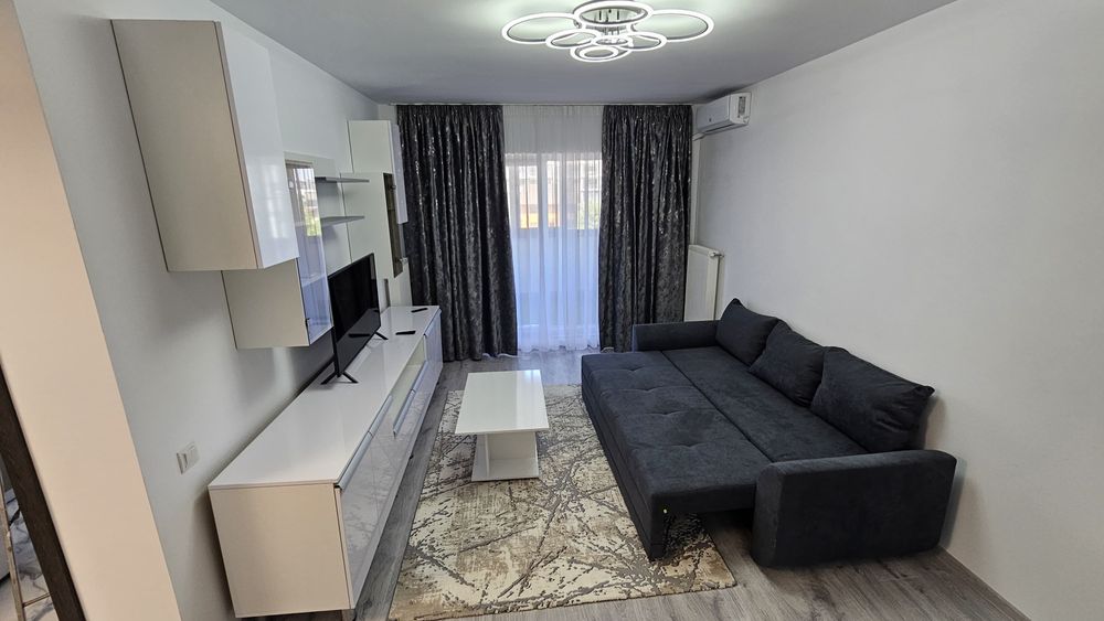 Garsoniera spatioasa cu terasa inchisa