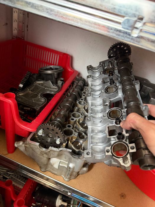 Ambielaj CBR 125R si chiulasa Honda F4I