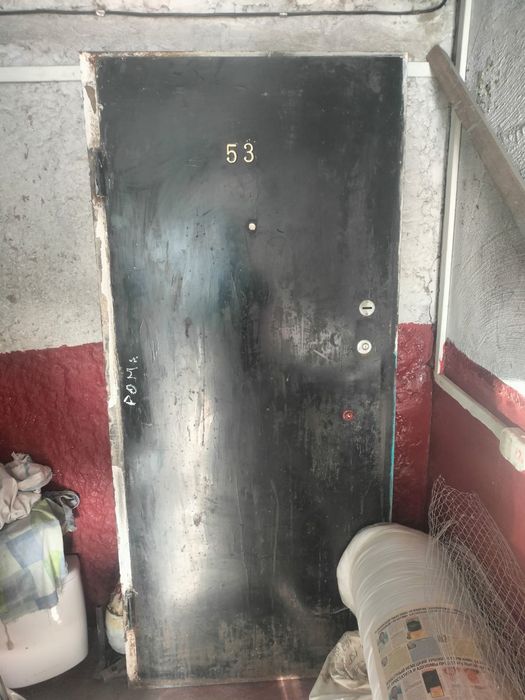 Железная дверь б/у