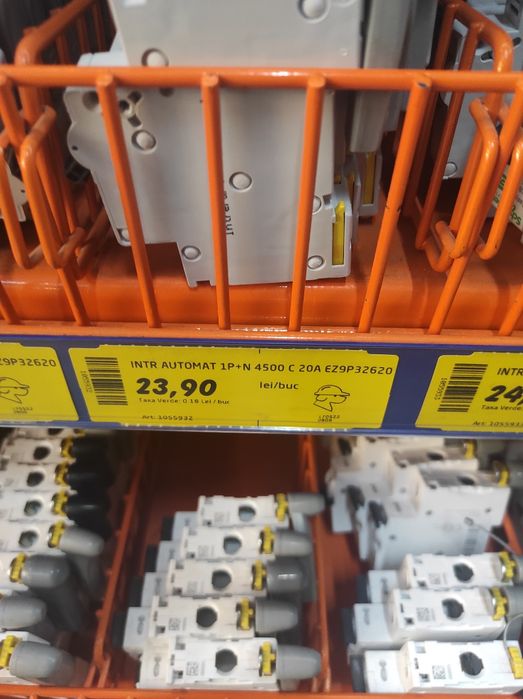Siguranțe Electrice cu diferențial Schneider noi