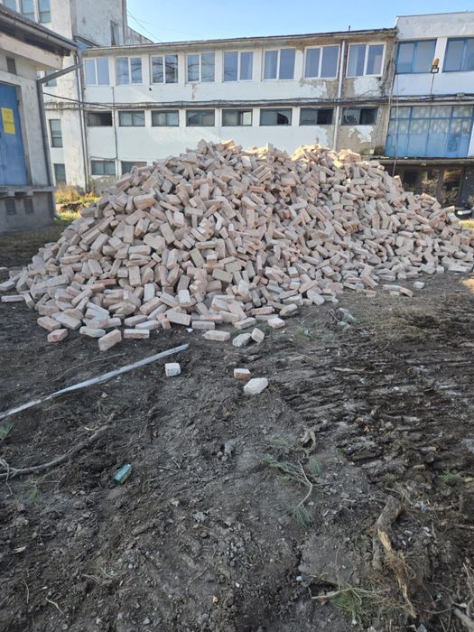 caramida plina din demolari stare buna  ideala pentru proiecte unice