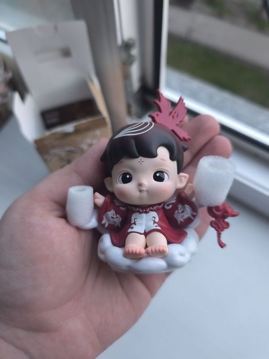 Pop mart фигурка