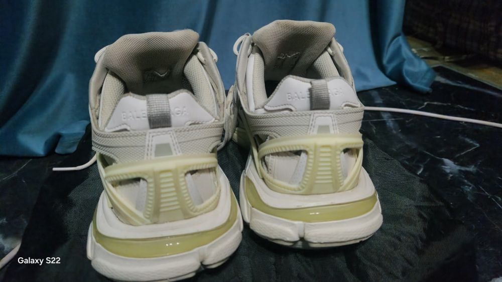 Balenciaga track 2