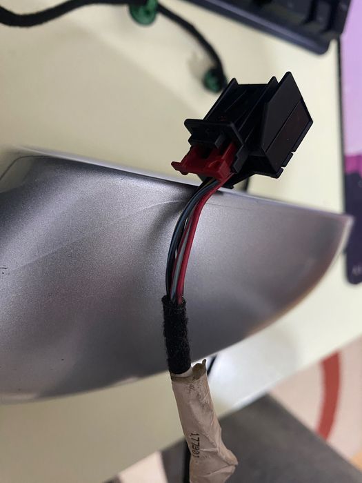 Oglindă stânga geam GOLF 6