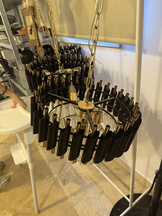 Vand 3 candelabre noi