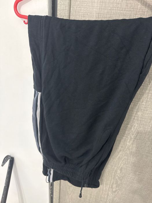 Pantaloni de trening mare si lungi XL