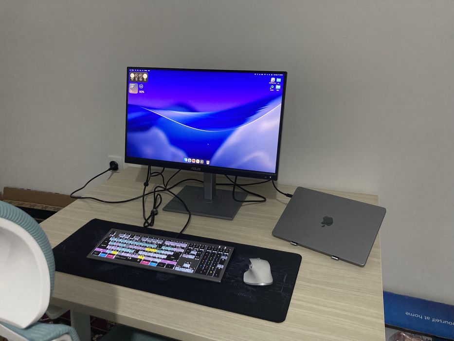 Asus ProArt 2k 144hz PA278CGV monitor & Mx Master 3s
