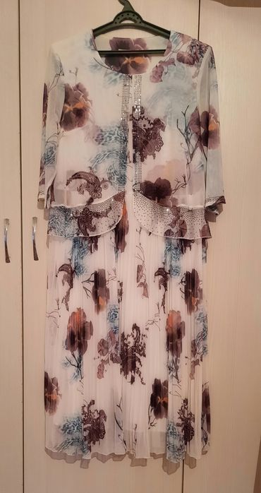 Продам новое шифоновое платье 50 размер