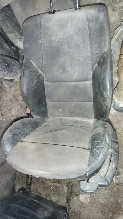 Scaune  sí bancheta e 46 Combi