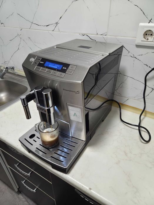 Espressor Automat DeLonghi PrimaDonna S ECAM 26.455 Aparat Cafea Boabe