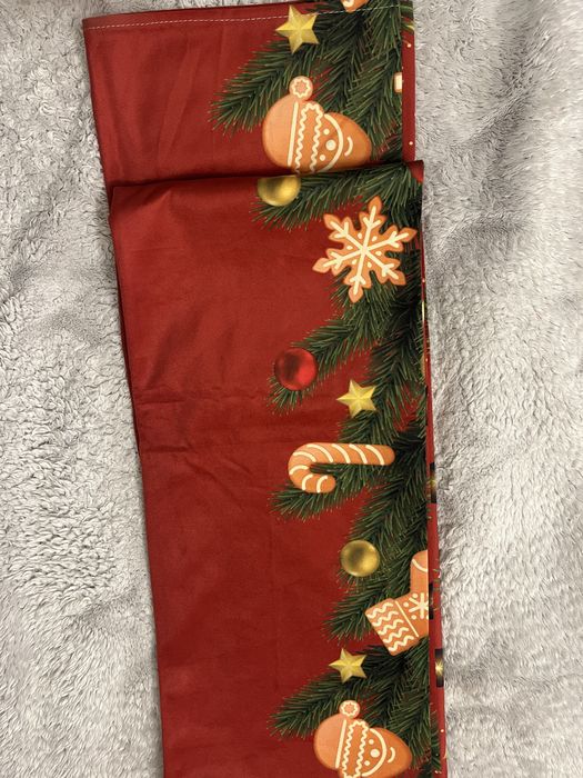 Новогодние скатерти очень хорошего качества