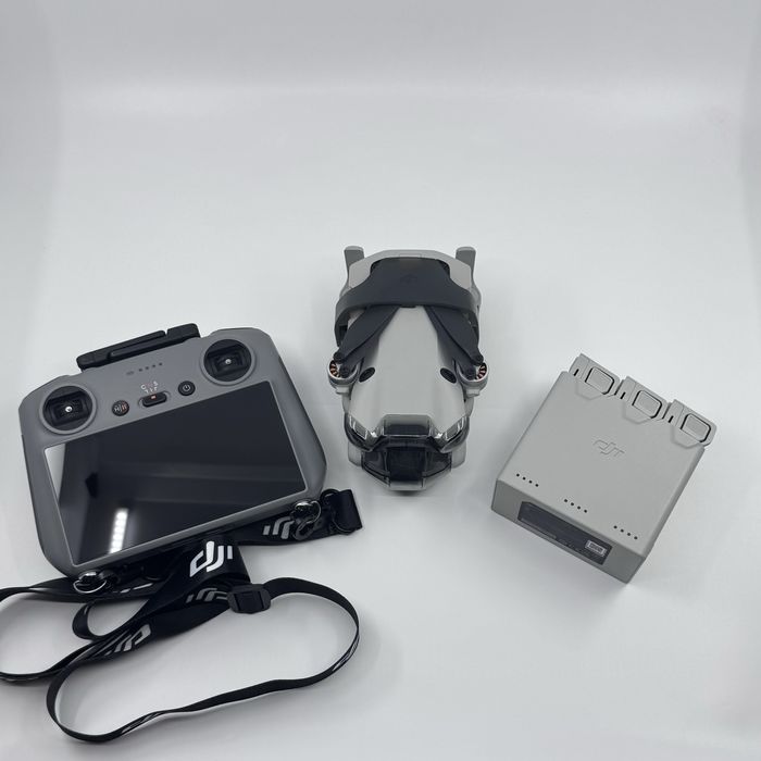 Drona DJI Mini 4 Pro FLY MORE COMBO Telecomanda DJI RC 2 | FULL BOX |