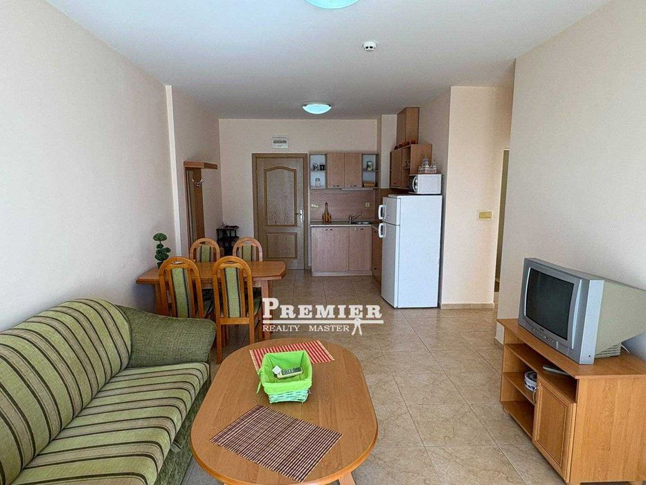 Продава се Двустаен апартамент в к.к. Слънчев бряг - 75 кв.м за 1174 €/кв.м - Снимка #2