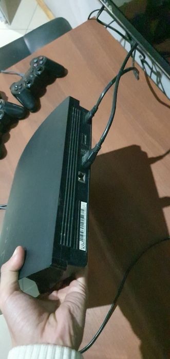 PS 3 sotiladi ishlashida muamo yoq 2 ta pult