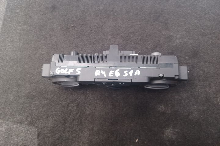 Comanda AC 1K0820047JD 1K0820047JD Volkswagen VW Golf a 5-a generatie