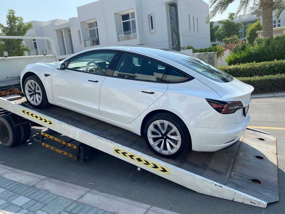 Тесла Модел 3 Стандарт