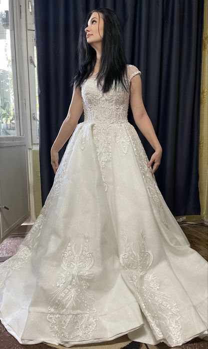 Продаются новые свадебные платья