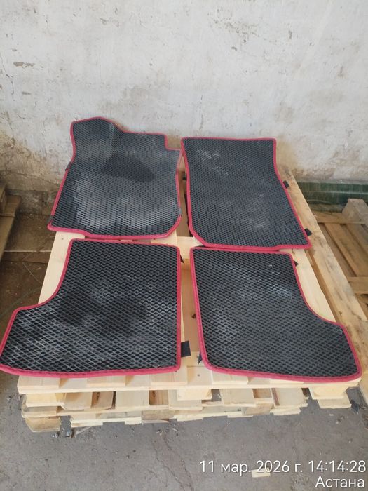 Продам полики Рено Сандеро