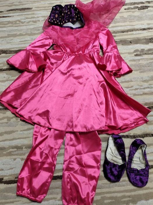 Платье узбекских танцев