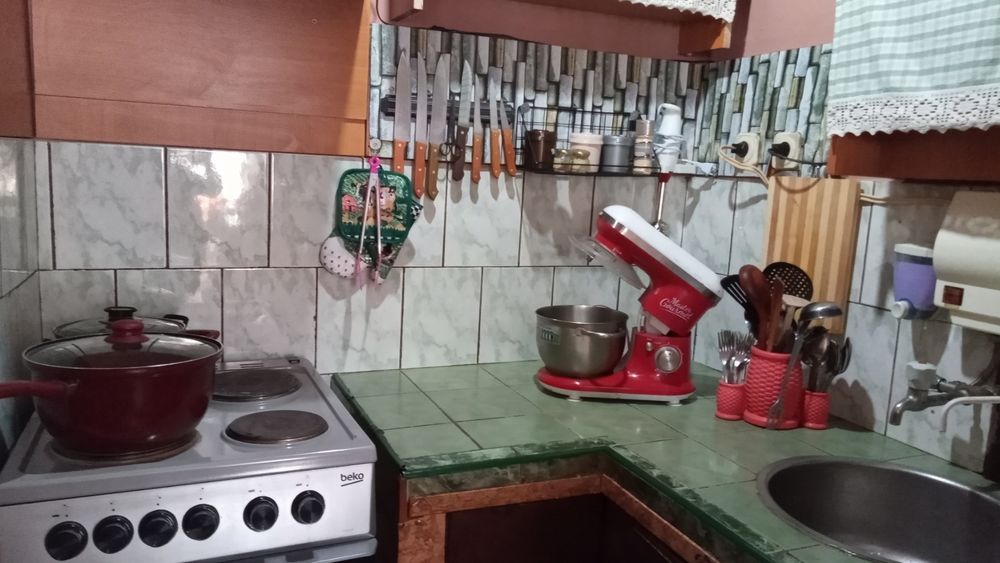 Продавам Двуетажна Тъща