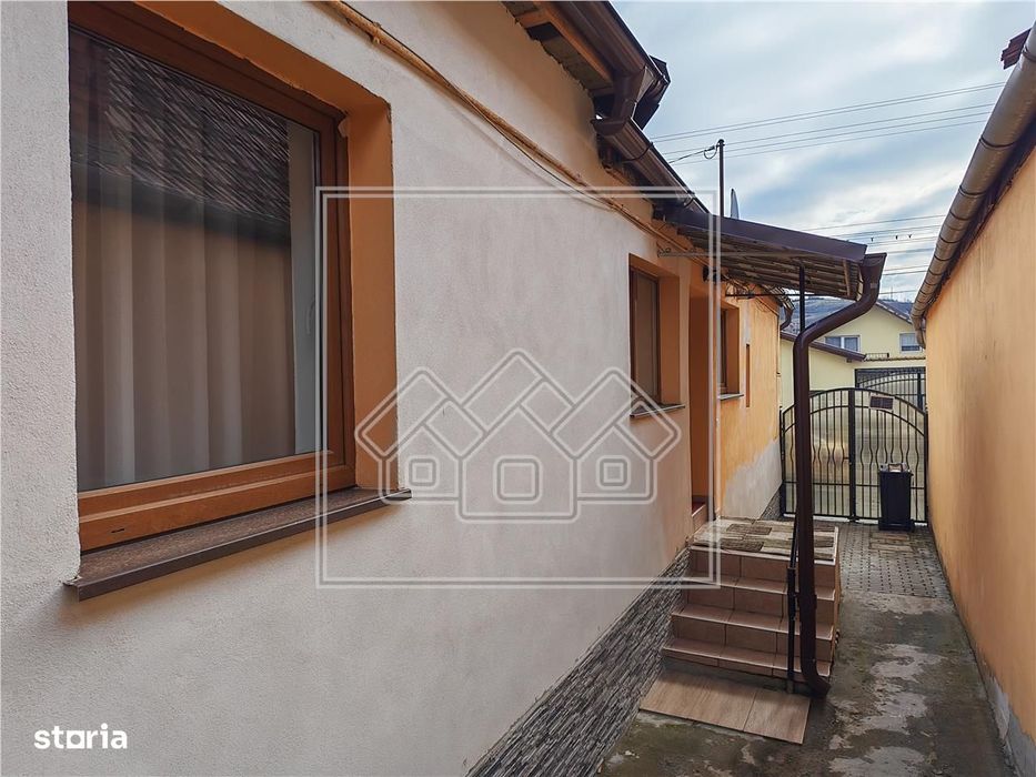 Vand casa Sura Mare - 4 camere - curte mare 540 mp - renovata 2024