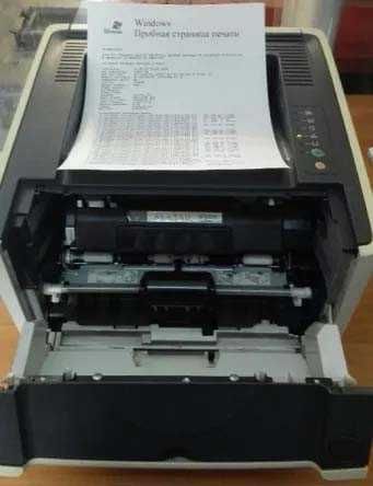 Продается принтер HP LaserJet P2015.
