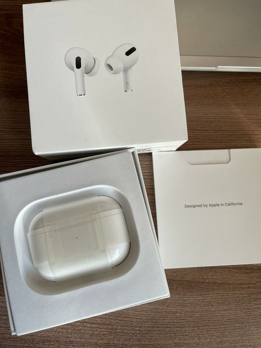 Наушники AirPods Pro оригинал.