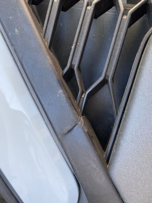 Bara fata Dacia Sandero 3 Stepway