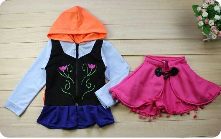 Hanorac Anna Frozen cu pelerina si codite