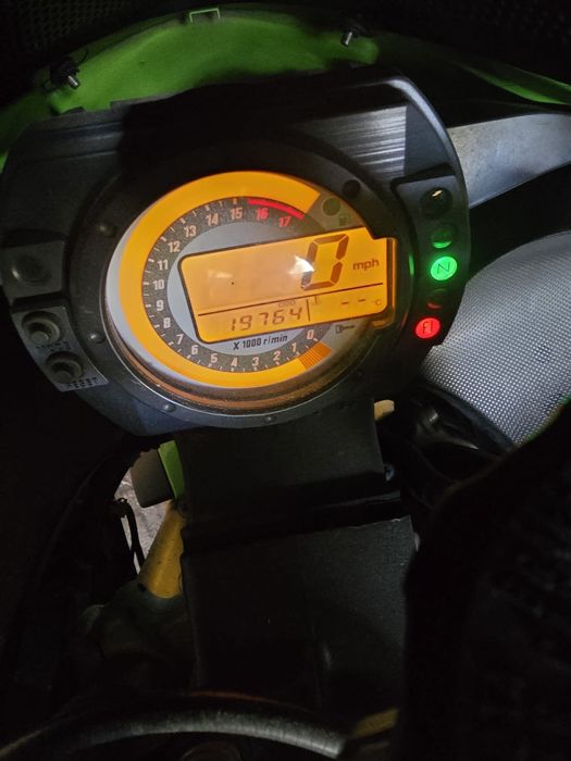 Kawasaki Zx6R verde
