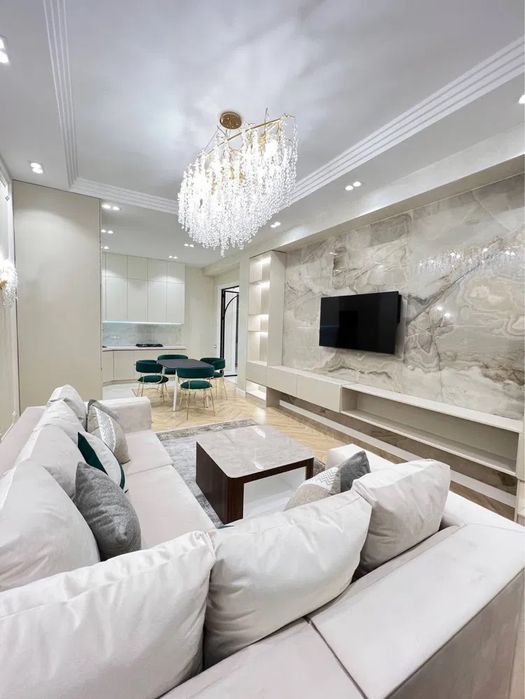 Жк Казахстан-Сдается новая квартира в элит комплексе!