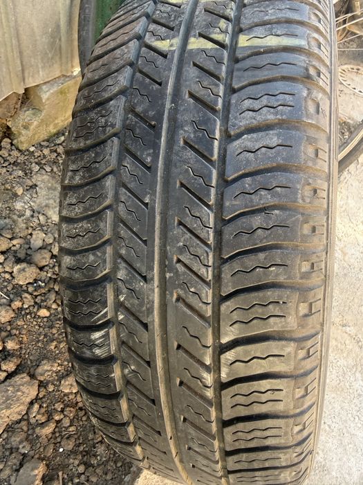 Vand Anvelopa Michelin cu Janta 185/60 R14