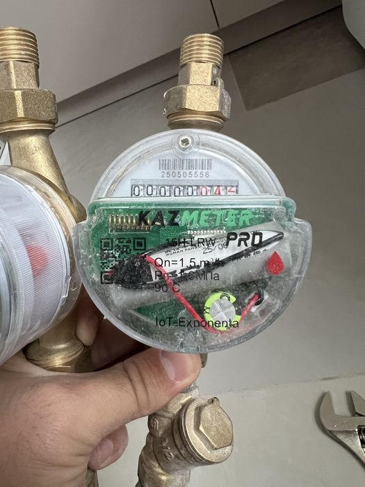 Срочно счётчики холодные и горячей воды kazmeter