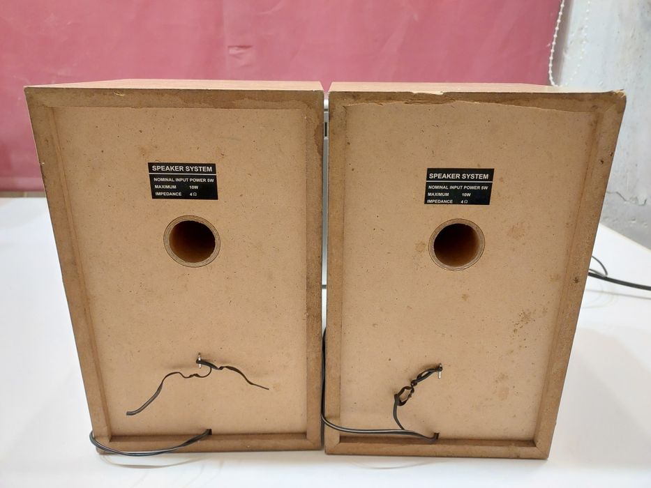 Sistem Sharp XL-MP2H, boxe, funcționează tape și radio. Citiți anunțul