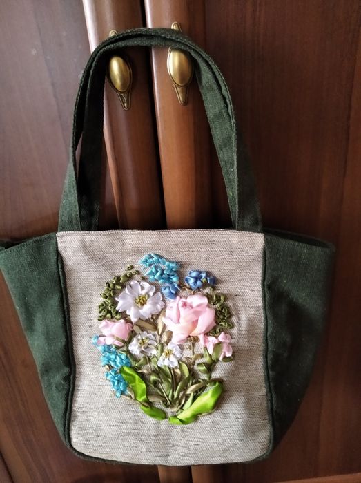 Продам    сумку.