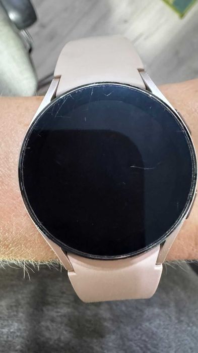 Продаю Смарт-часы Samsung Galaxy Watch 4