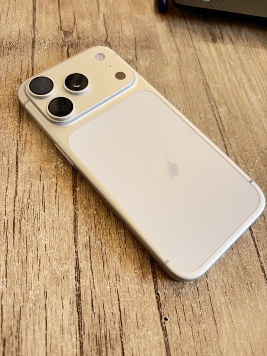 iPhone 17 pro.