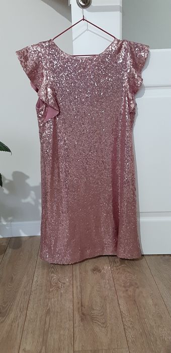 Платье нарядное на девочку