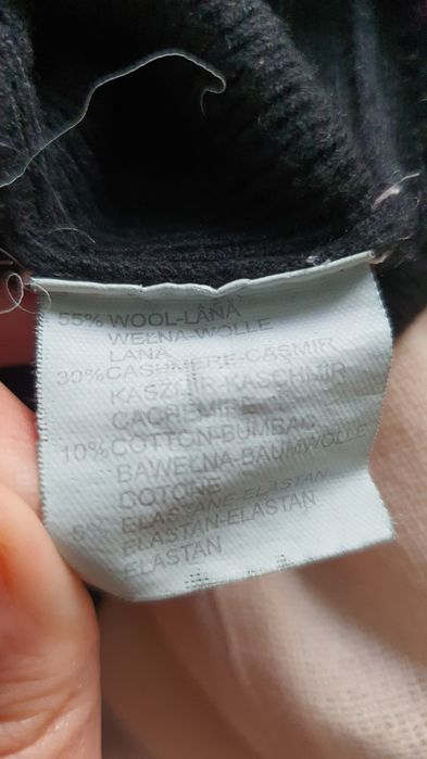 Pulover negru din cașmir și lana