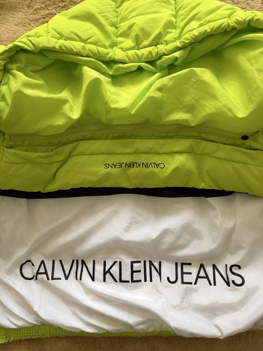 Calvin Klein яке