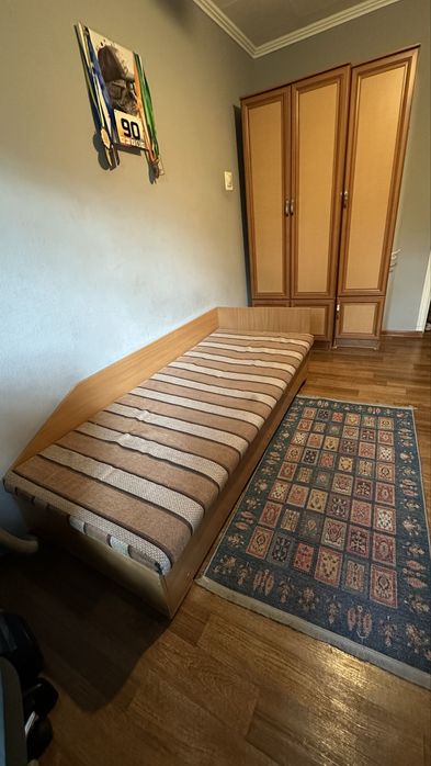 Продаю гарнитур в детскую