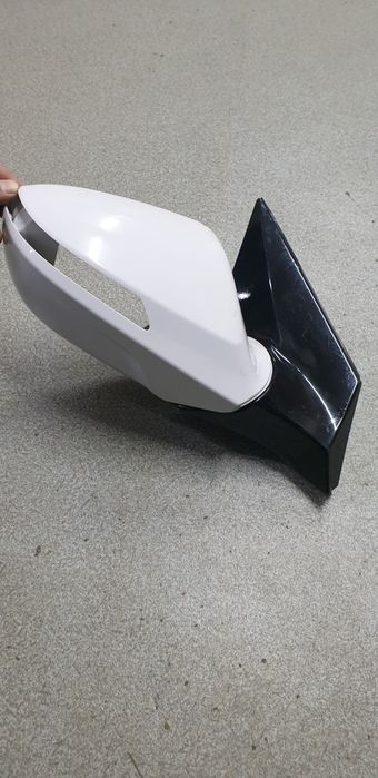 Корпус зеркала хюндай і40 правое