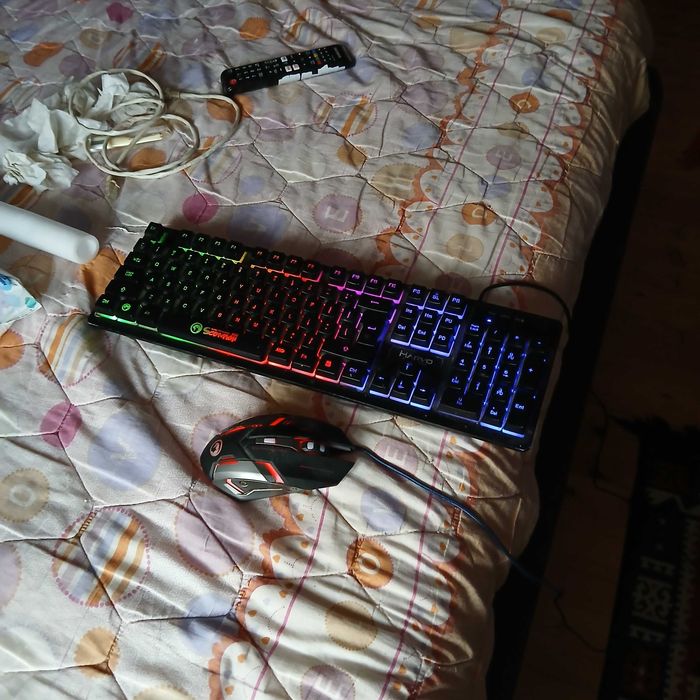 Vând PC complet în stare foarte bună