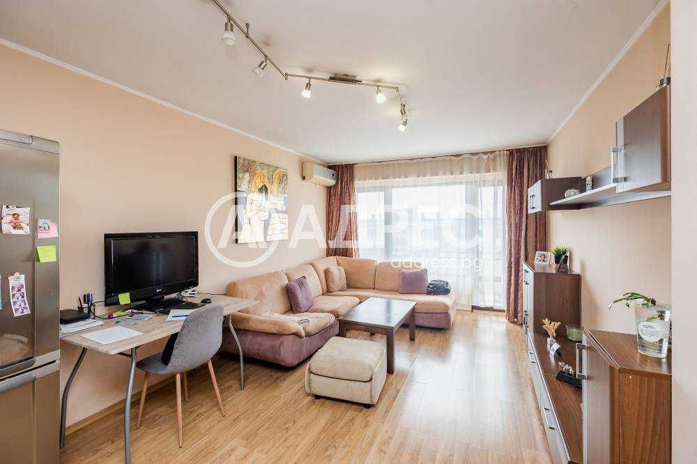Тристаен апартамент, кв. Чайка, гр. Варна