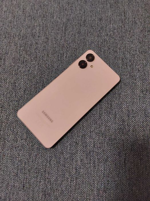 Телефон Samsung Galaxy A06