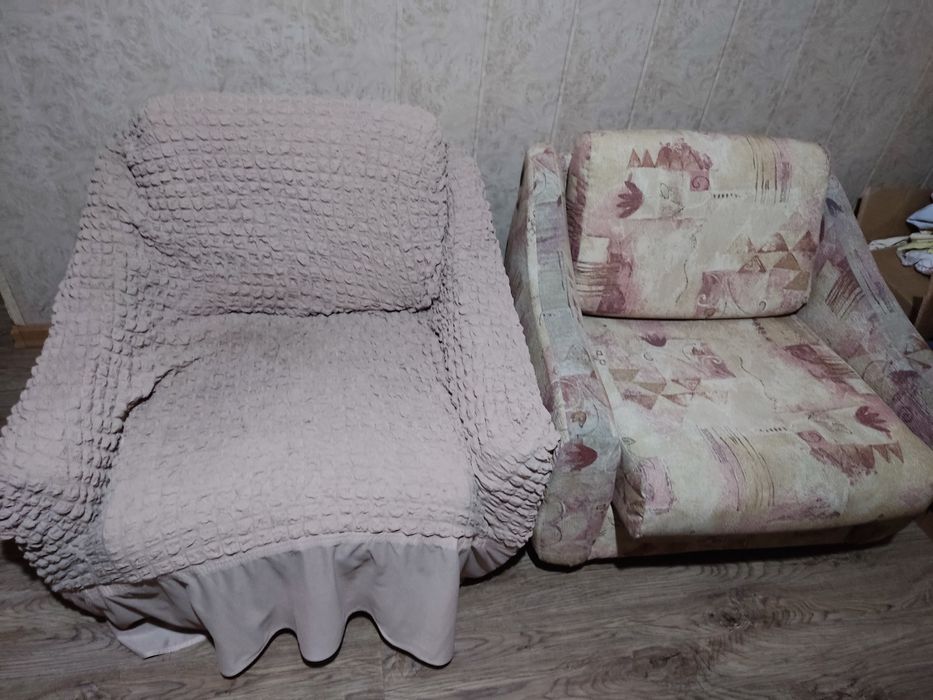 Продам два  кресла