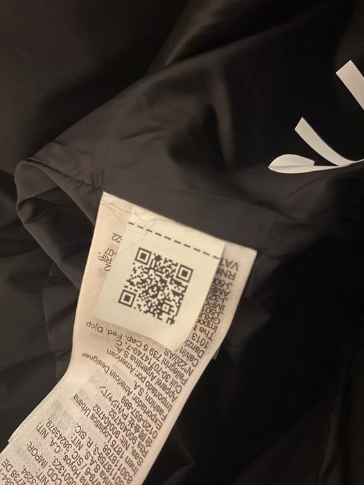 Ново оригинално яке Calvin Klein