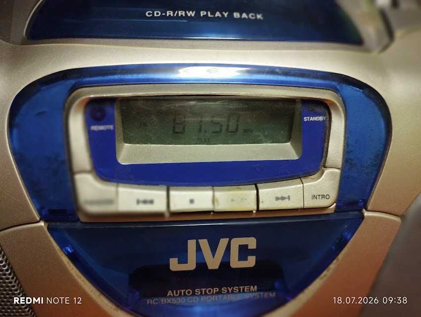 радиокасетофон + CD JVC RC-BX 530SL