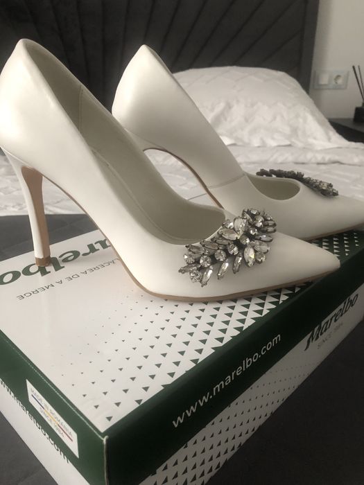 Pantofi albi, piele, Marelbo
